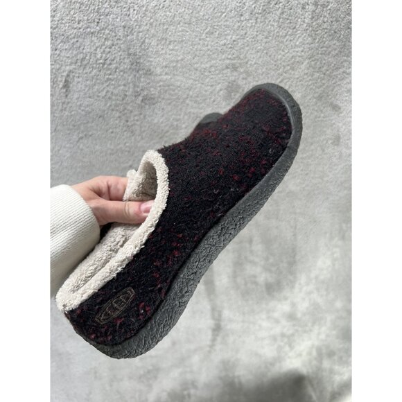 Keen Women’s 9 Howser Slip-On Shoes Black Insulated Comfortable Wool Black Red - Picture 2 of 8